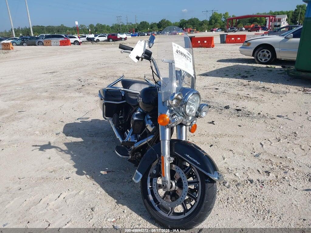2019 HARLEY-DAVIDSON FLHR 1HD1FBC1XKB681387