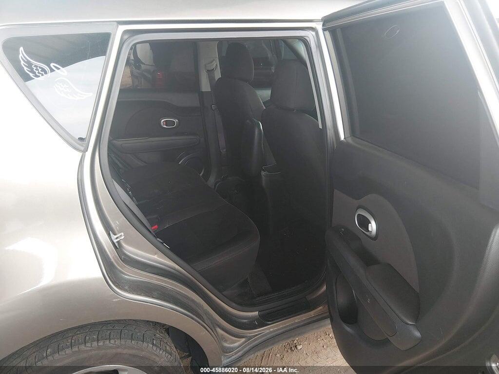 KNDJN2A28K7679107 2019 KIA SOUL photo no. 8