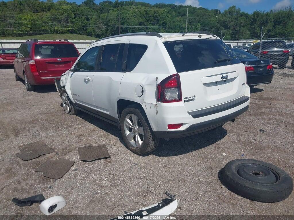 1C4NJDEB8GD617489 2016 JEEP COMPASS photo no. 3