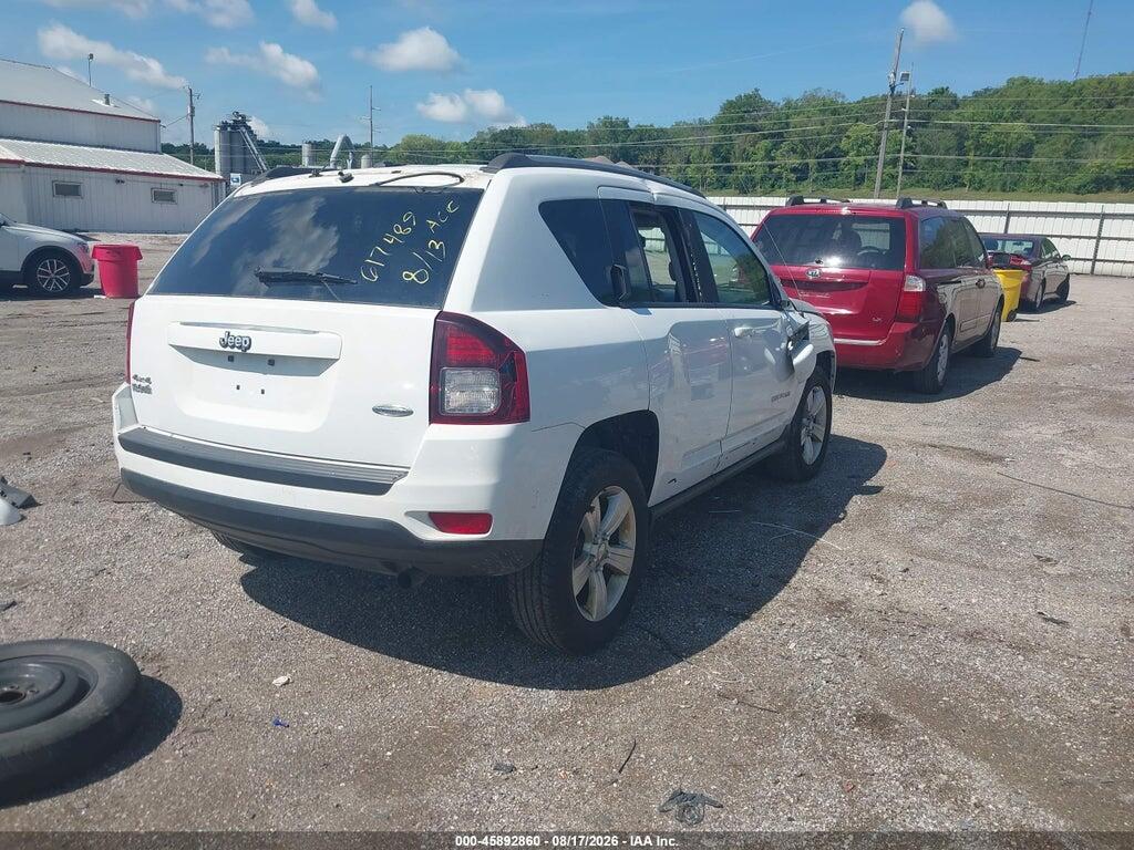 1C4NJDEB8GD617489 2016 JEEP COMPASS photo no. 4