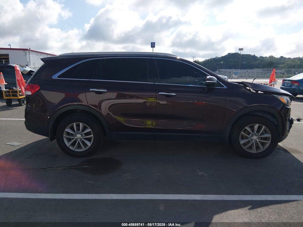 5XYPG4A33GG066959 2016 KIA SORENTO photo no. 11