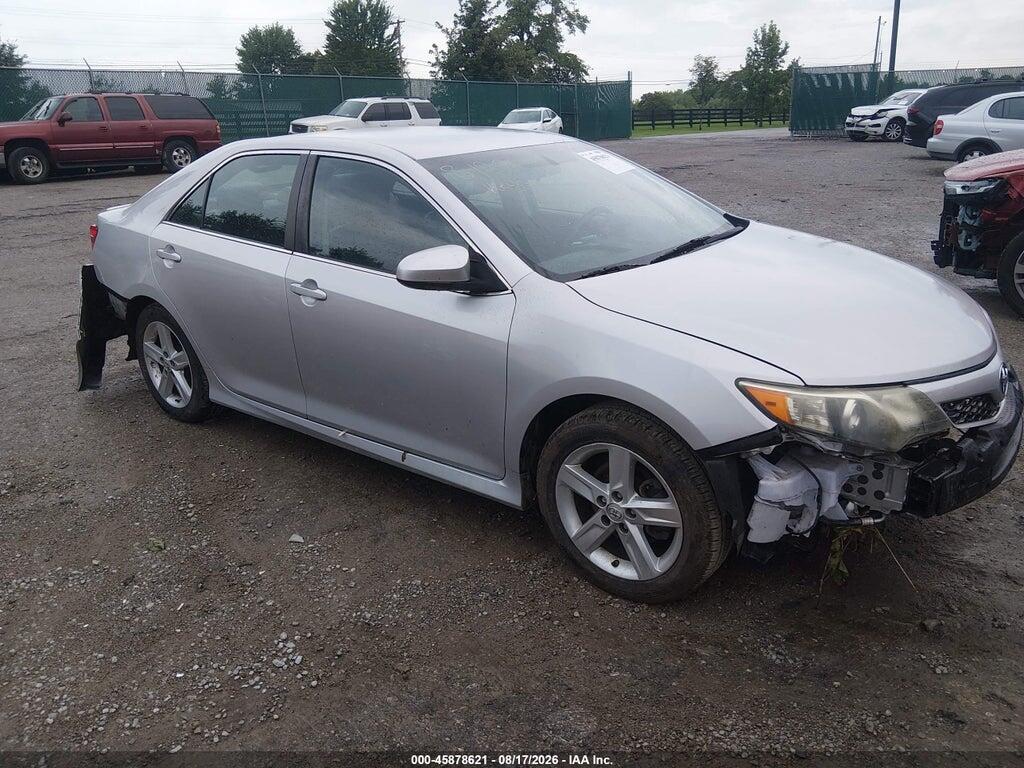 4T1BF1FK0EU417930 2014 TOYOTA CAMRY photo no. 1