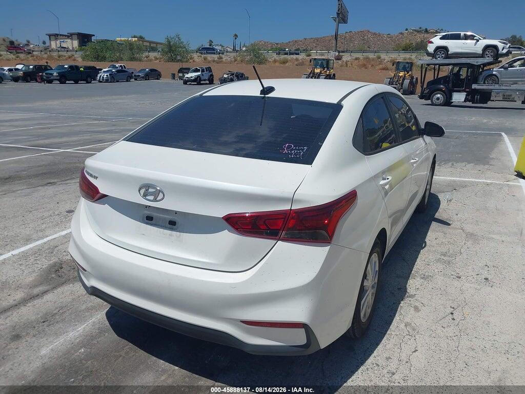 3KPC24A30JE034875 2018 HYUNDAI ACCENT photo no. 4
