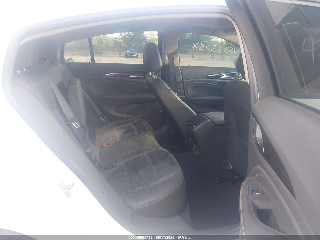 W04GP6SX0J1114710 2018 BUICK REGAL SPORTBACK photo no. 8