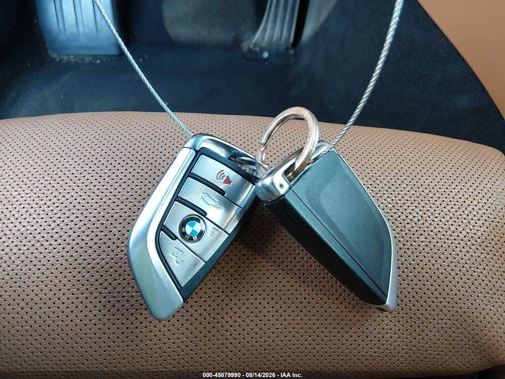 WBA7F0C52KGM25845 2019 BMW 750I photo no. 11