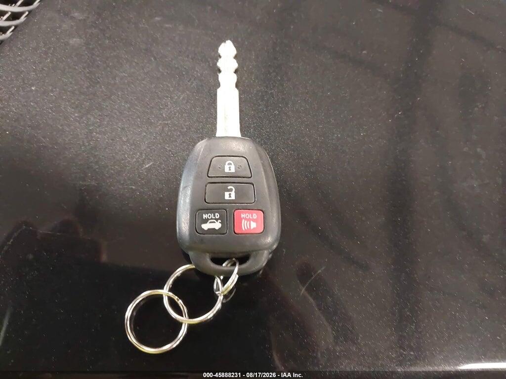 2T1BURHE4FC403835 2015 TOYOTA COROLLA photo no. 11
