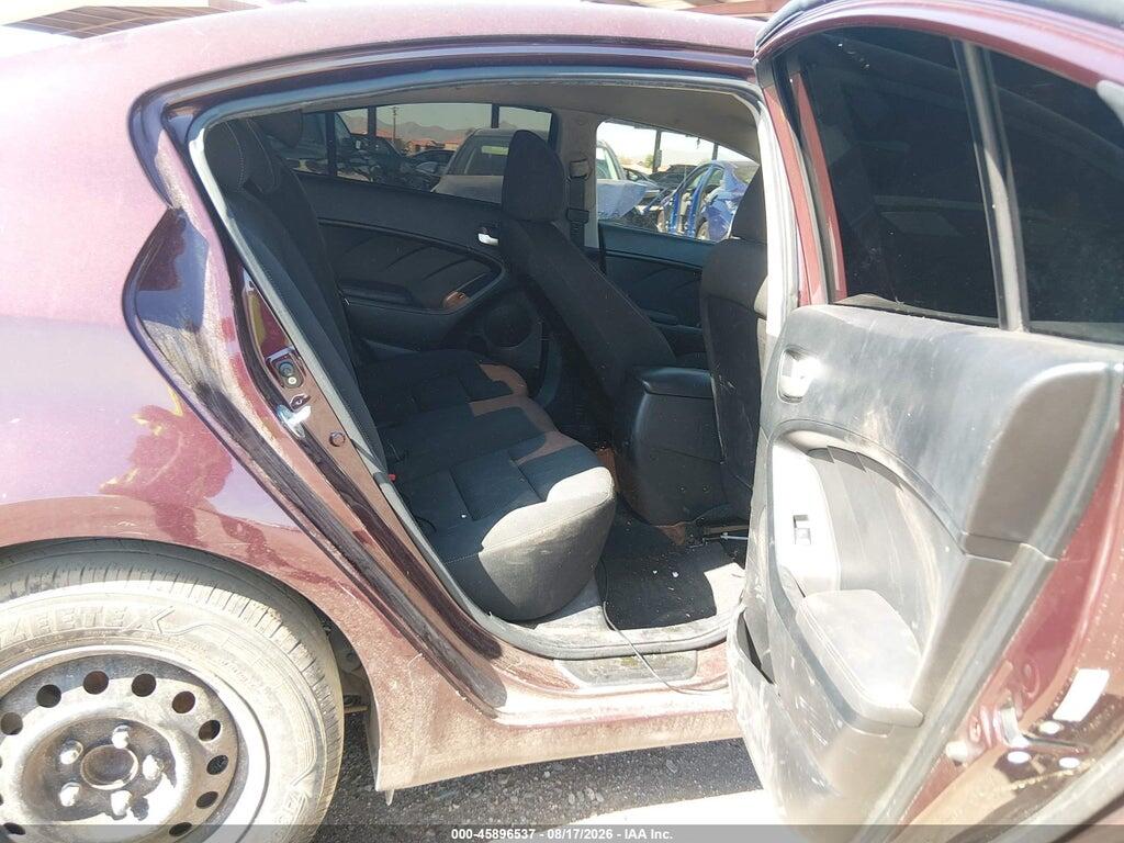 3KPFK4A73HE052636 2017 KIA FORTE photo no. 8