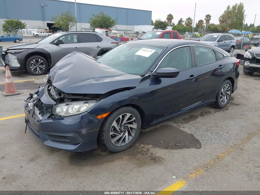 19XFC2F7XHE215860 2017 HONDA CIVIC photo no. 2