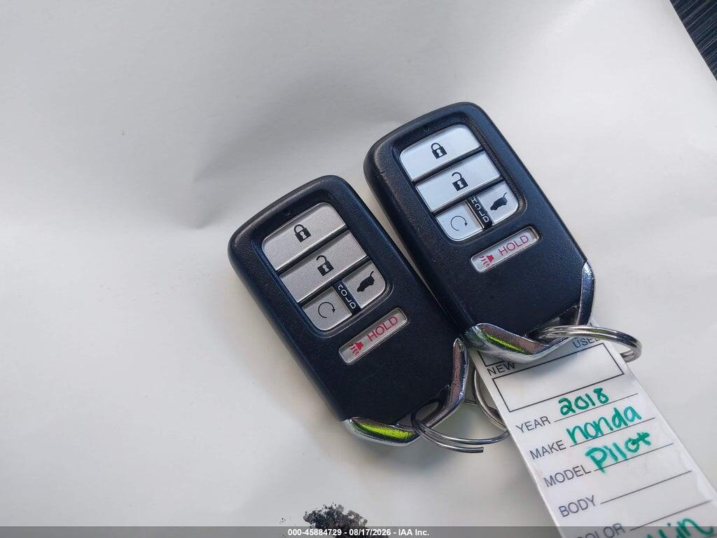 5FNYF6H52JB002355 2018 HONDA PILOT photo no. 11