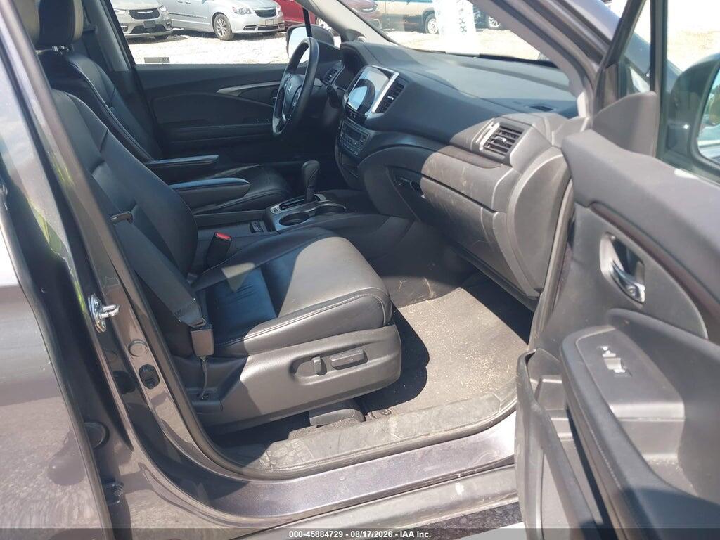 5FNYF6H52JB002355 2018 HONDA PILOT photo no. 5