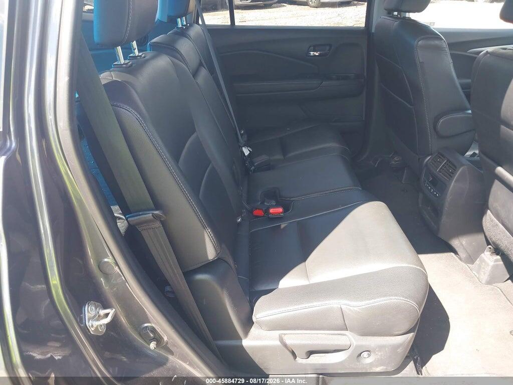 5FNYF6H52JB002355 2018 HONDA PILOT photo no. 8