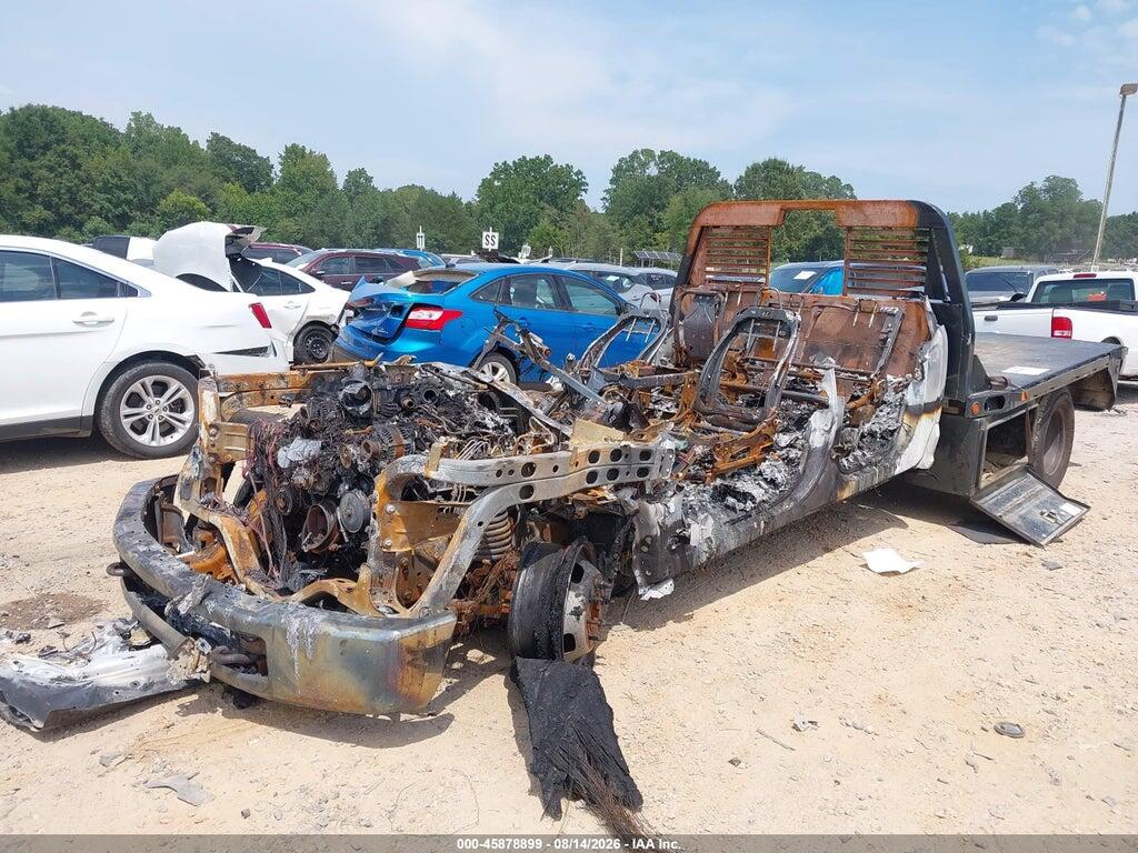 1FDBW3GT7JEB35107 2018 FORD F-350 CHASSIS CAB photo no. 2