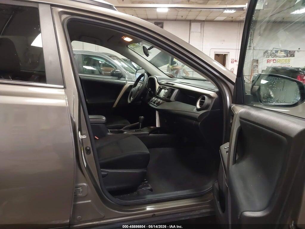 2T3BFREV4FW242763 2015 TOYOTA RAV4 photo no. 5