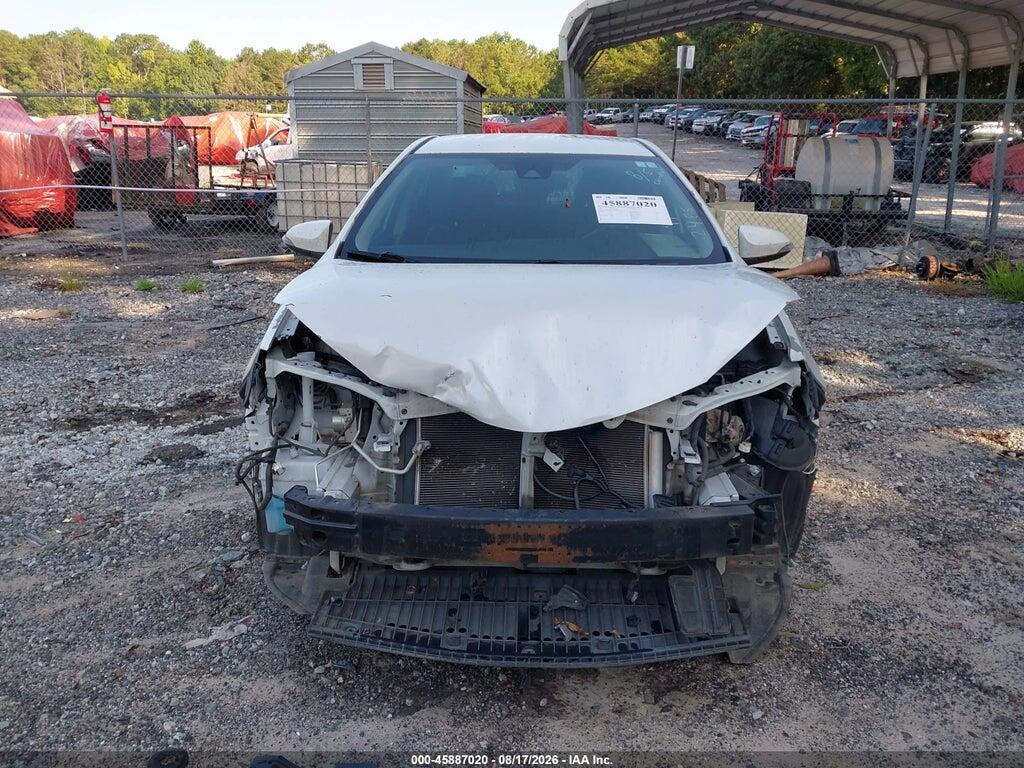 5YFBURHEXHP642485 2017 TOYOTA COROLLA photo no. 6