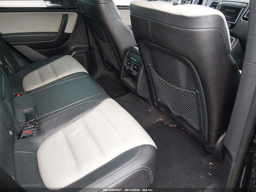 WVGRF7BP6HD002795 2017 VOLKSWAGEN TOUAREG photo no. 8