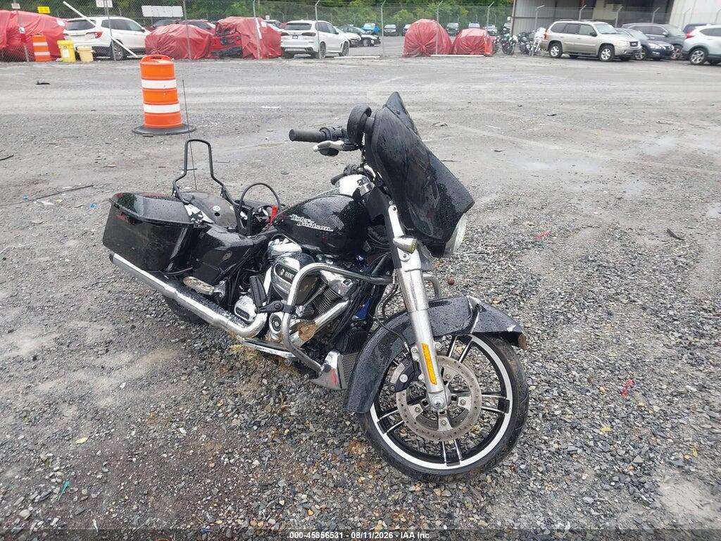 2019 HARLEY-DAVIDSON FLHX 1HD1KBC18KB658623