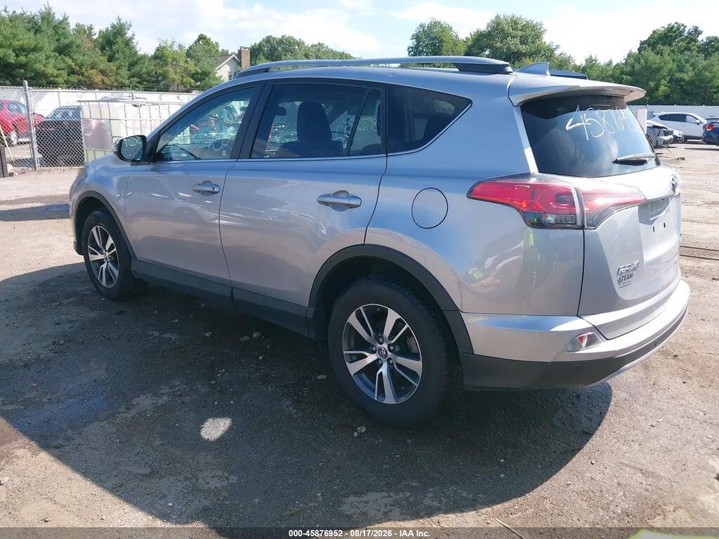 2T3RFREV2JW841152 2018 TOYOTA RAV4 photo no. 3
