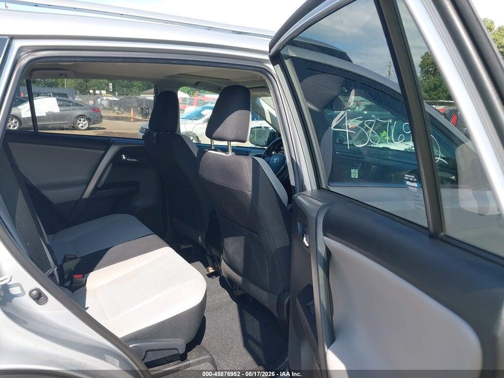 2T3RFREV2JW841152 2018 TOYOTA RAV4 photo no. 8