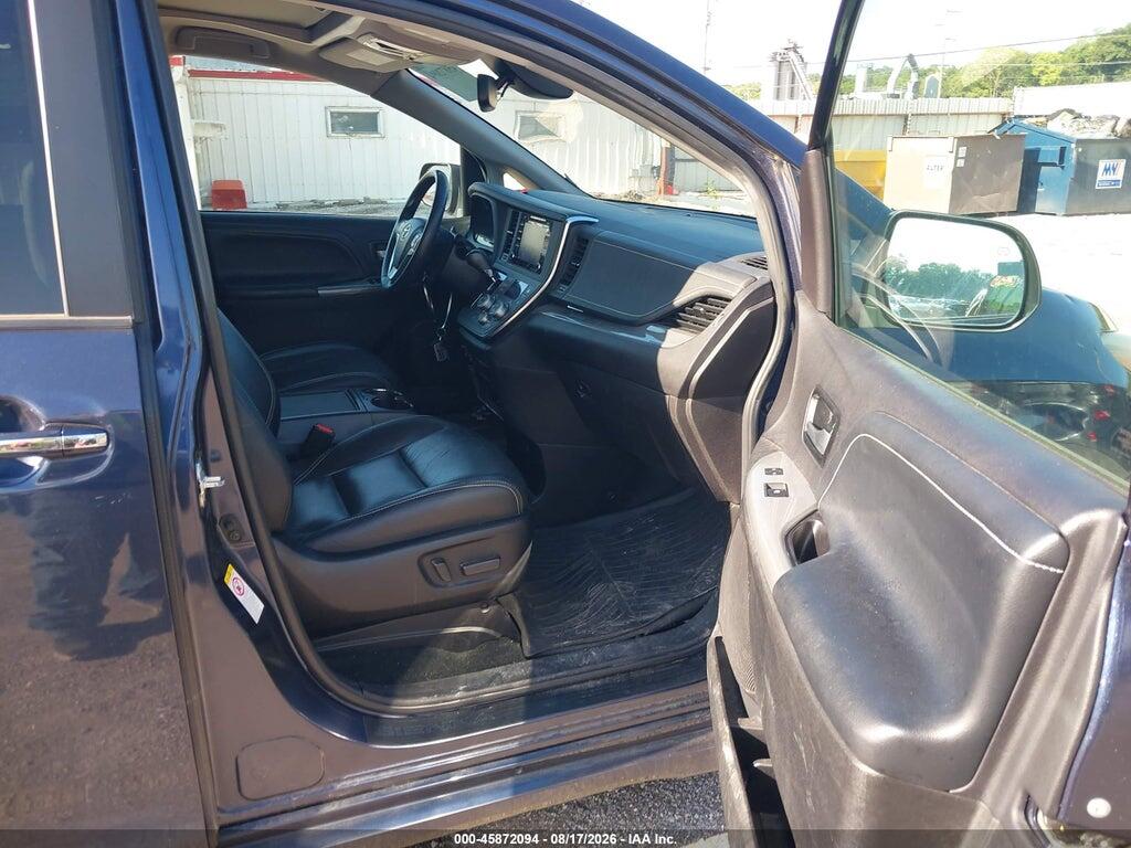 5TDXZ3DC2JS906630 2018 TOYOTA SIENNA photo no. 5