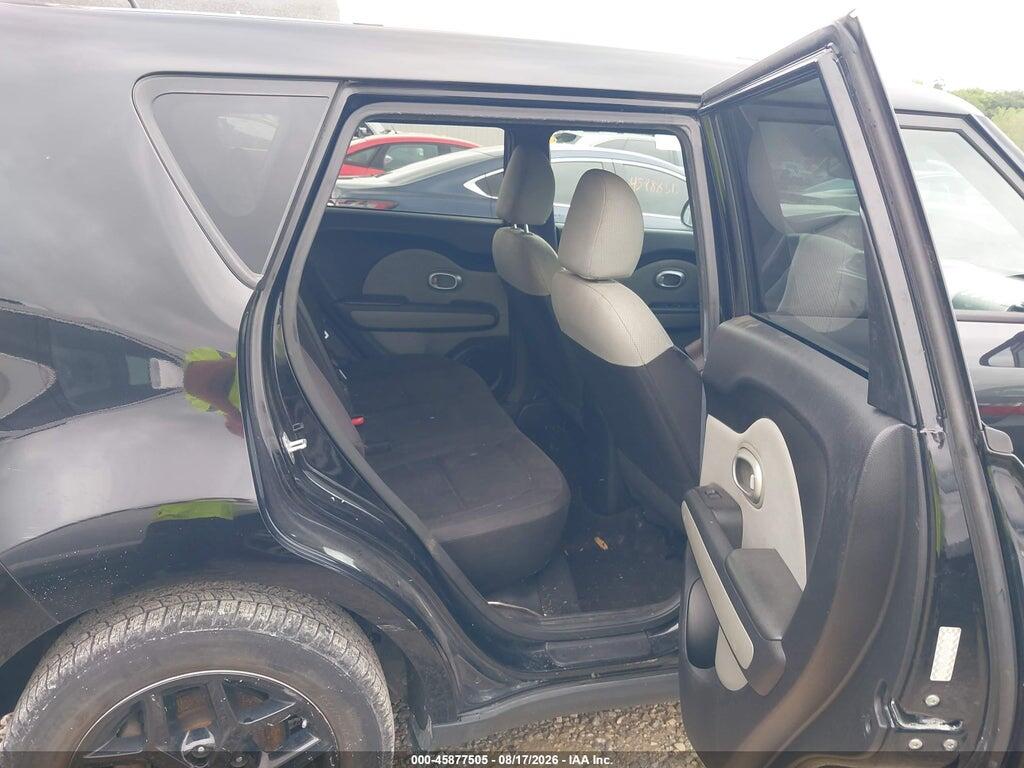 KNDJN2A23F7206253 2015 KIA SOUL photo no. 8