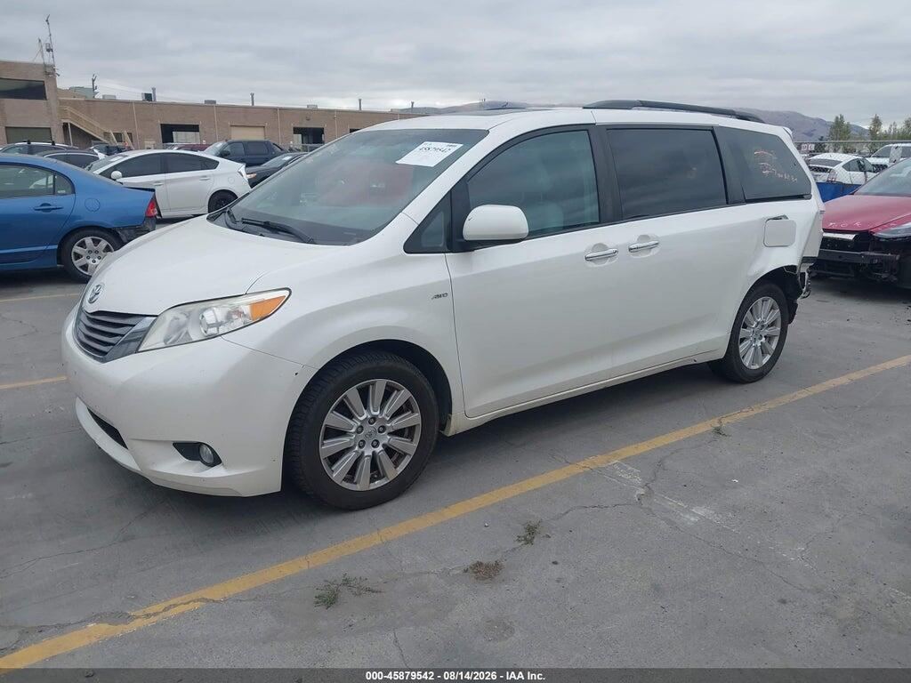 5TDDZ3DC2HS169961 2017 TOYOTA SIENNA photo no. 2