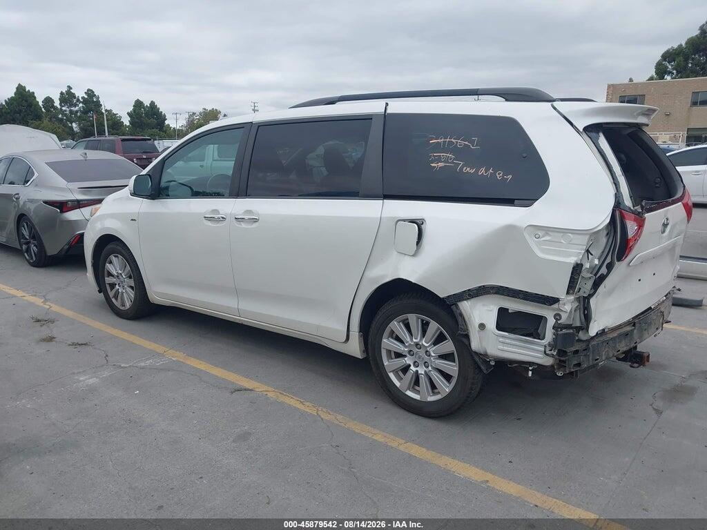 5TDDZ3DC2HS169961 2017 TOYOTA SIENNA photo no. 3
