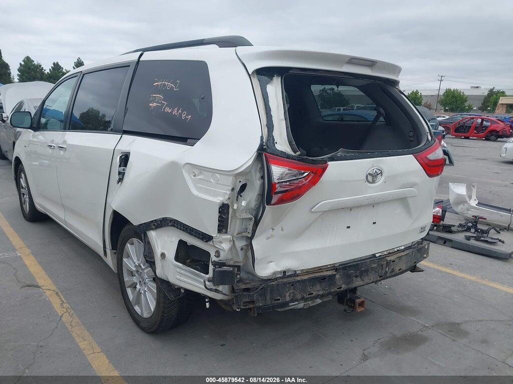 5TDDZ3DC2HS169961 2017 TOYOTA SIENNA photo no. 6