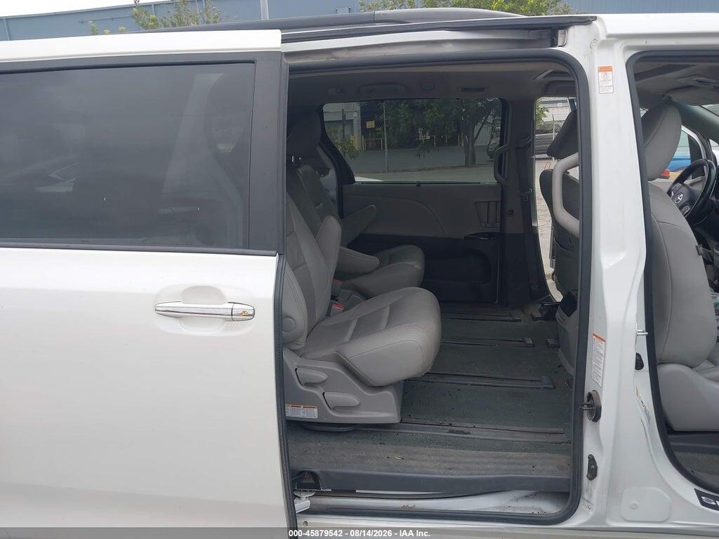 5TDDZ3DC2HS169961 2017 TOYOTA SIENNA photo no. 8
