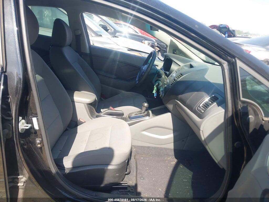 3KPFK4A74HE054573 2017 KIA FORTE photo no. 5