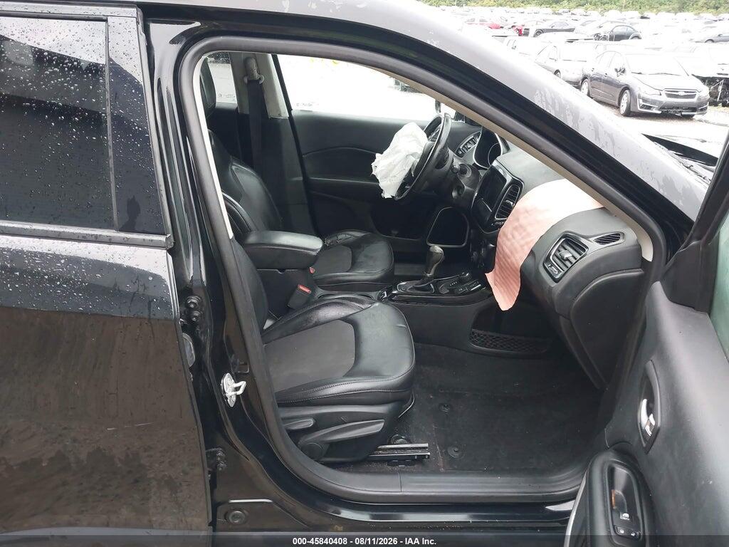 3C4NJDBB2KT696231 2019 JEEP COMPASS photo no. 5