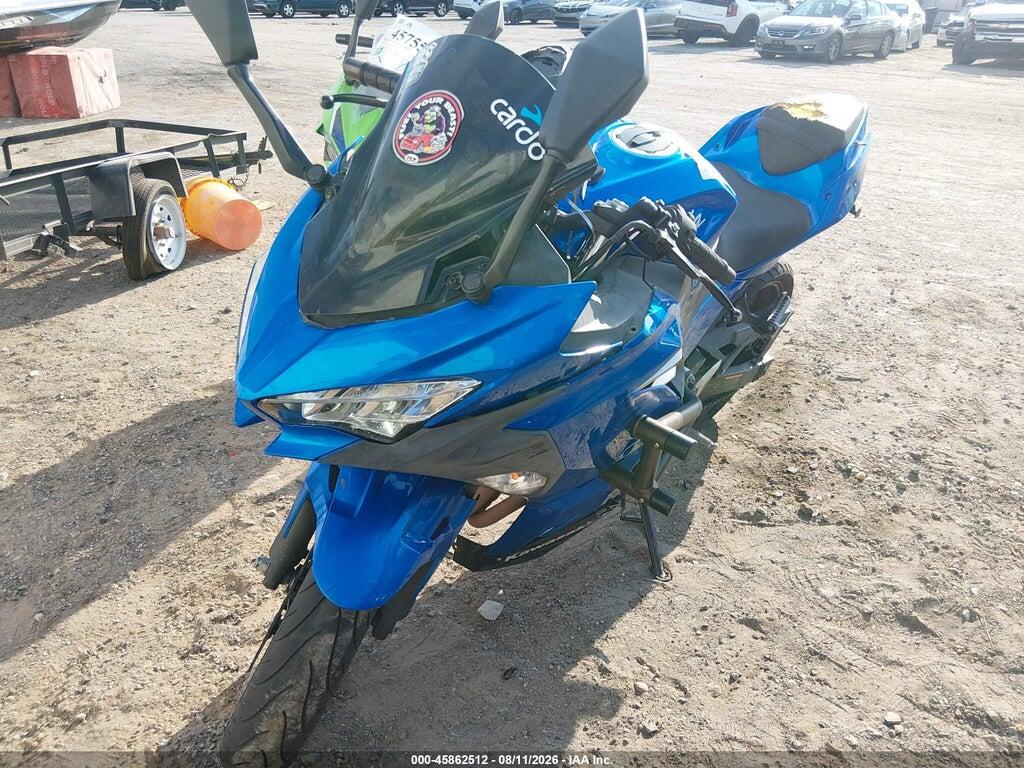 JKAEXKH11JDA13485 2018 KAWASAKI EX400 photo no. 2