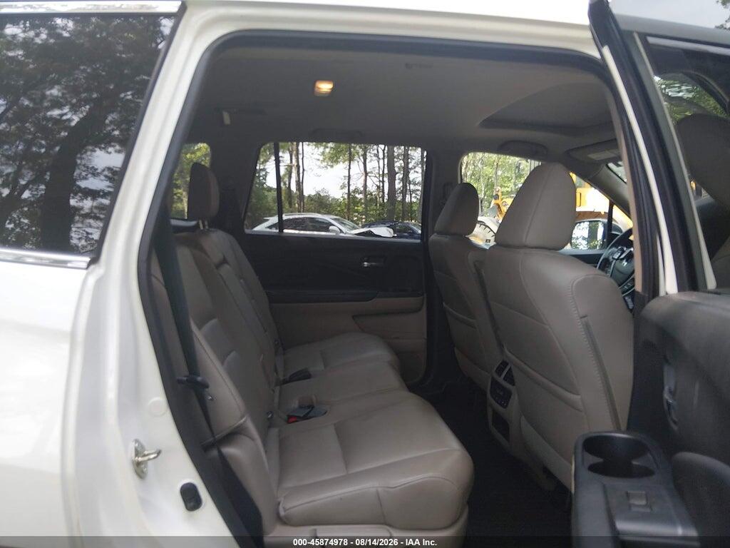 5FNYF6H59HB004615 2017 HONDA PILOT photo no. 8