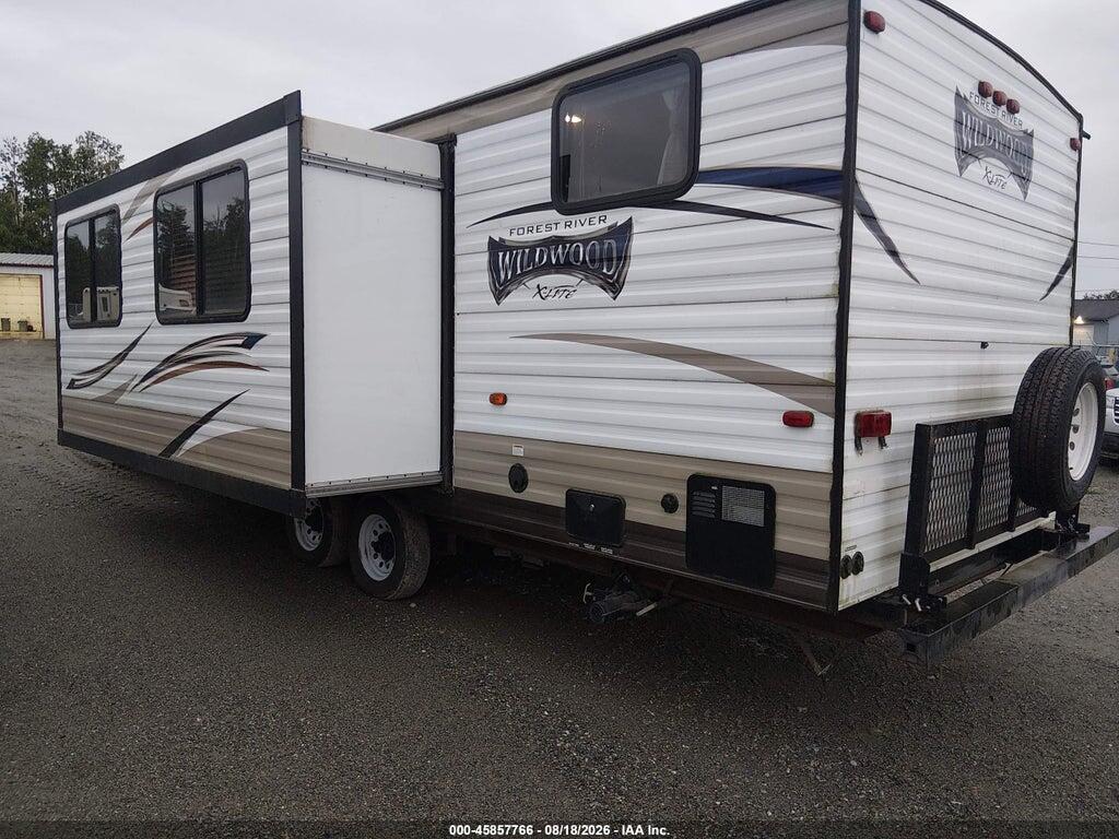 4X4TWDB26HT139877 2016 FOREST RIVER WILDWOOD photo no. 3