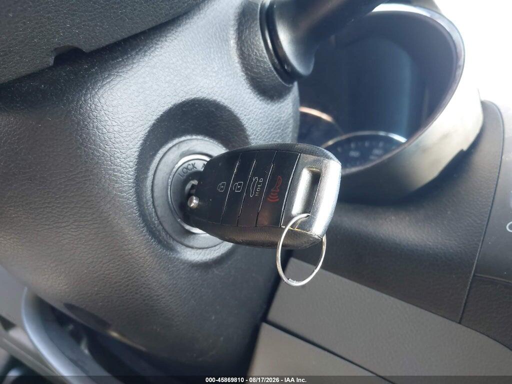 3KPFL4A71HE075653 2017 KIA FORTE photo no. 11