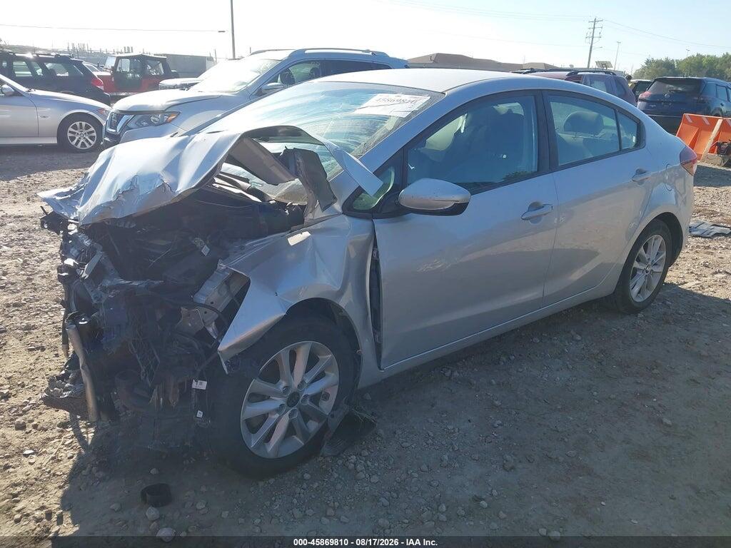 3KPFL4A71HE075653 2017 KIA FORTE photo no. 2