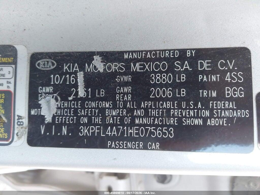 3KPFL4A71HE075653 2017 KIA FORTE photo no. 9