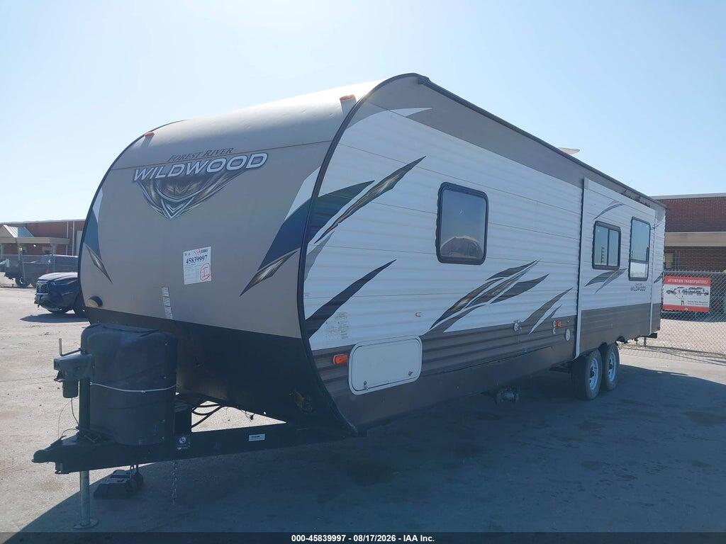 4X4TWDC2XJA263375 2018 WILDWOOD BY FOREST R TRAVEL TRAILER SERIE photo no. 2