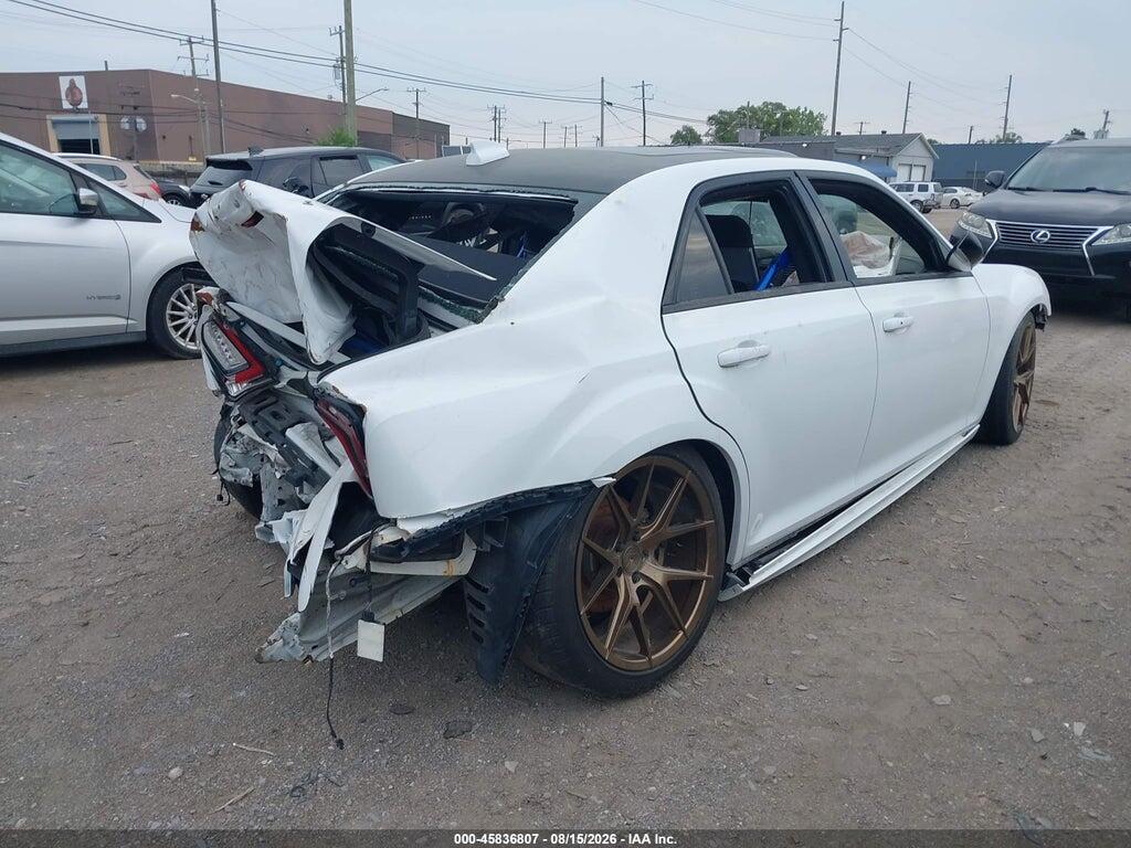2C3CCABT6JH160144 2018 CHRYSLER 300 photo no. 4