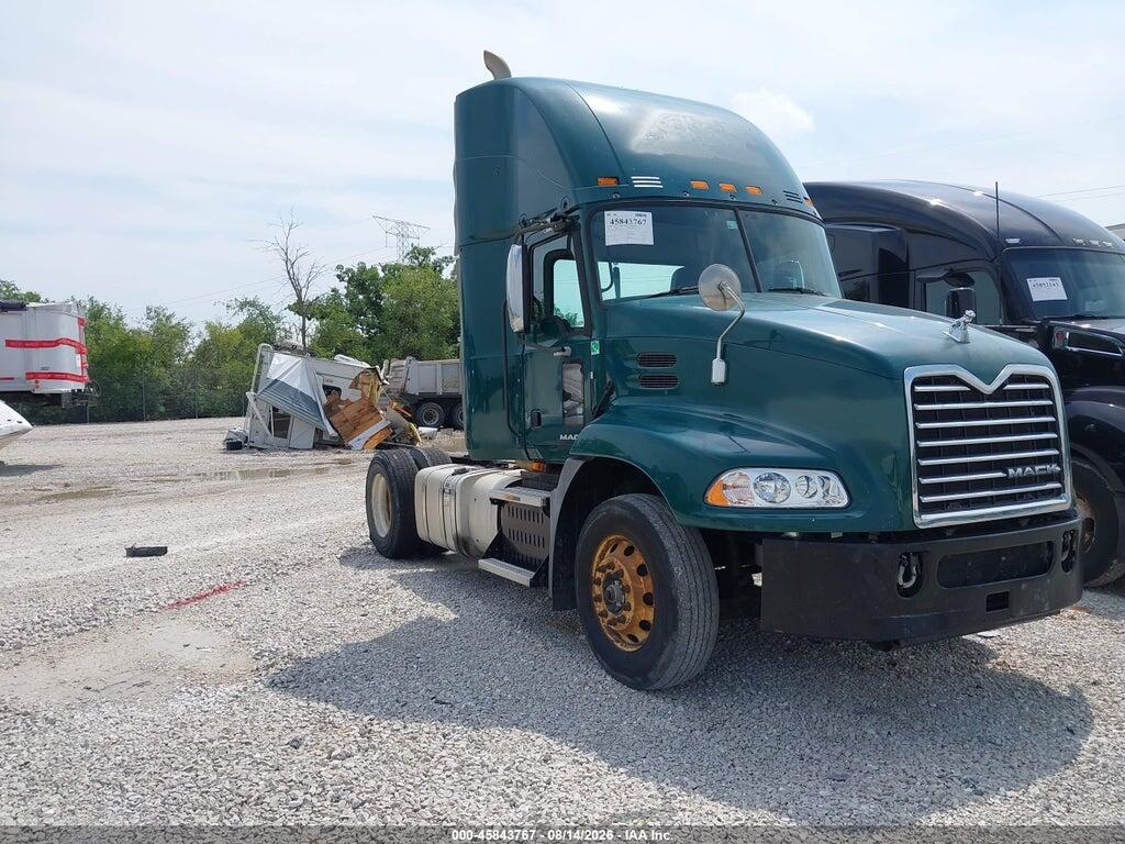 2017 MACK PINNACLE 1M1AW01X7HM009474