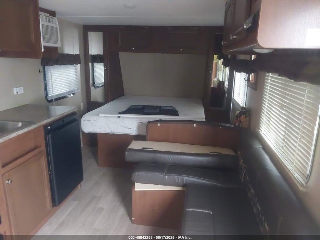4YDT16F19HH931653 2017 COLEMAN 16FBS photo no. 8
