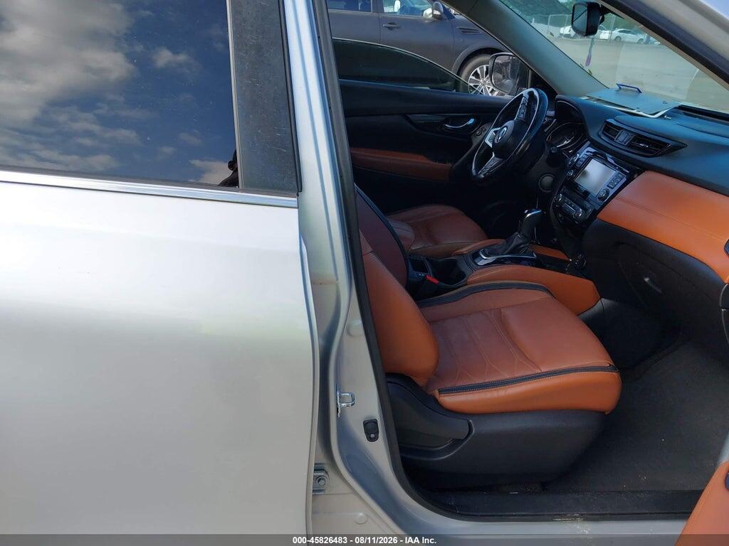 JN8AT2MT2HW384498 2017 NISSAN ROGUE photo no. 5