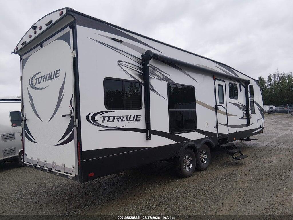 5SFCB3420HE322539 2017 HEARTLAND TORQUE EXTREME LIGHT photo no. 4