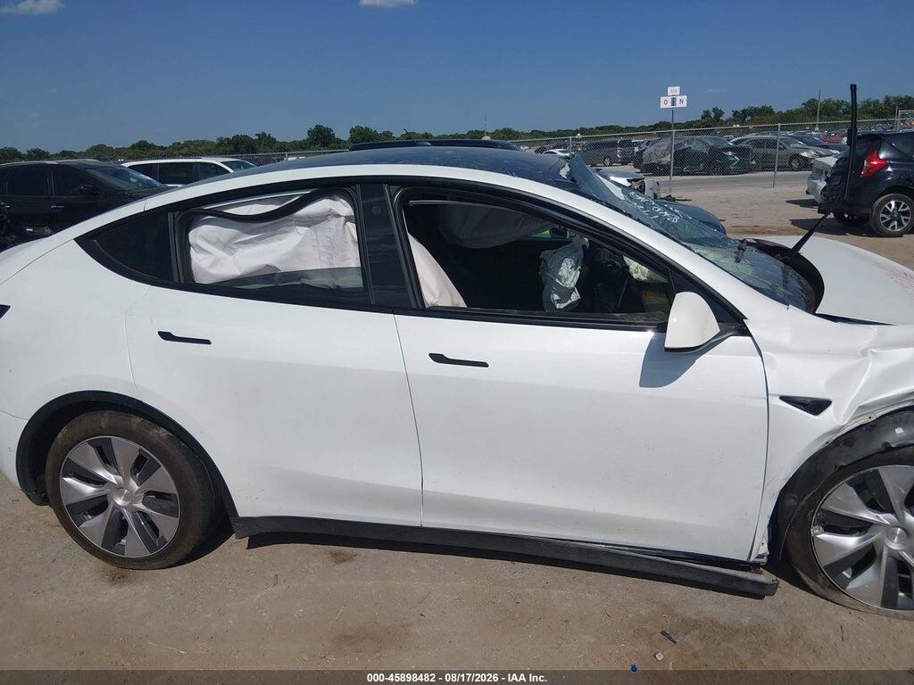 7SAYGDEE3NF365147 2022 TESLA MODEL Y photo no. 11