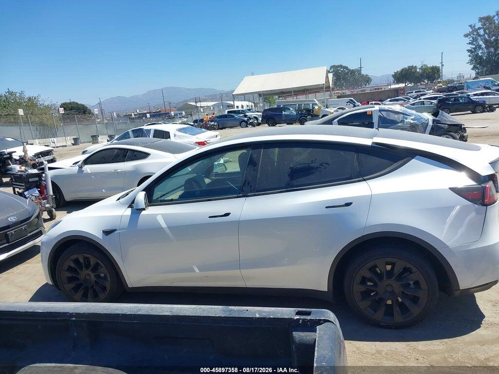 7SAYGDEE7NA010804 2022 TESLA MODEL Y photo no. 12