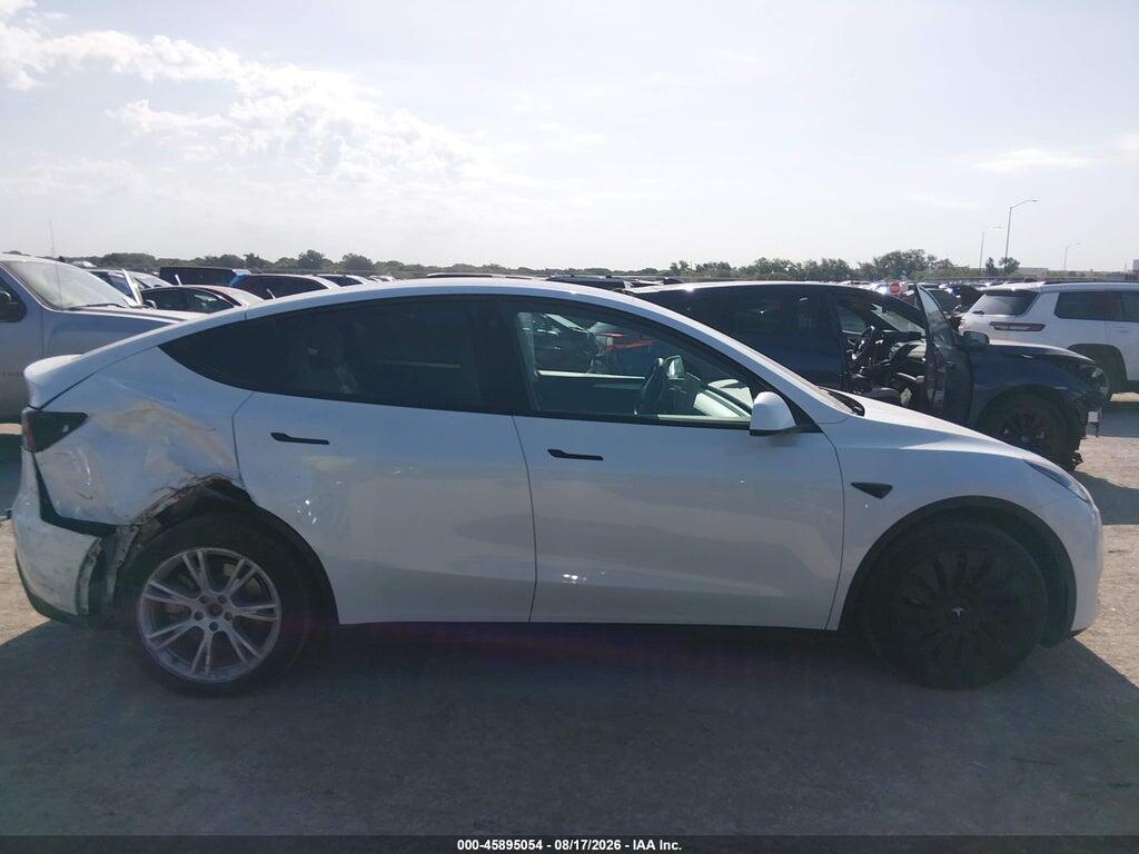 7SAYGDEE2NF542223 2022 TESLA MODEL Y photo no. 11