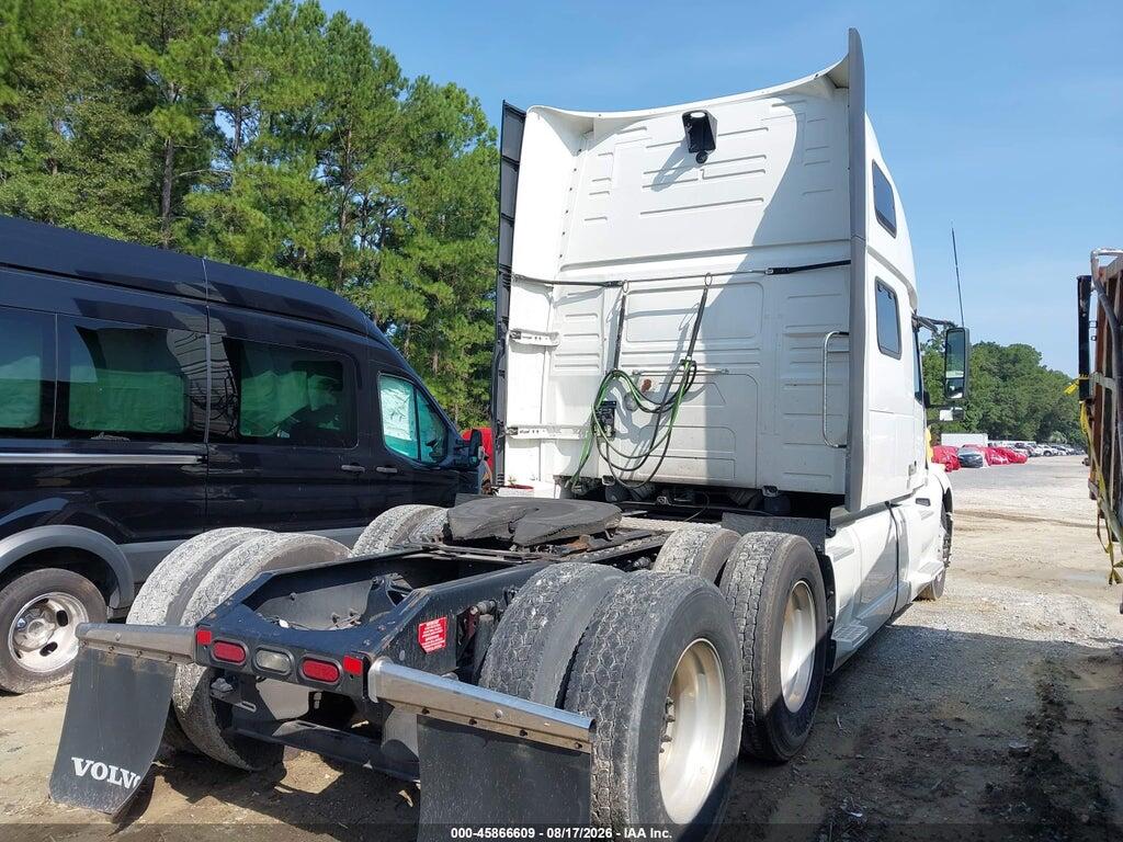 4V4NC9EH3LN226495 2020 VOLVO VNL photo no. 4