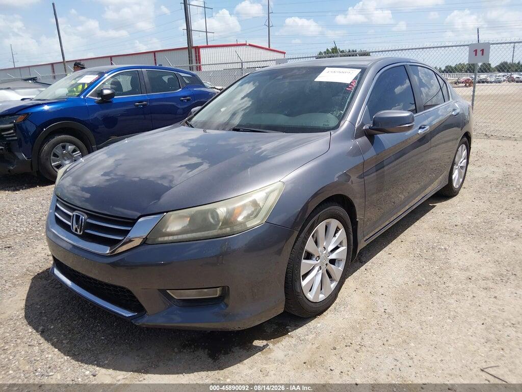 1HGCR2F81DA034896 2013 HONDA ACCORD photo no. 2
