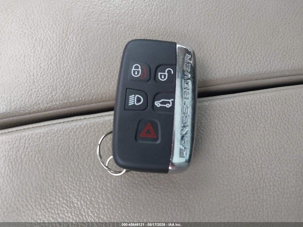 SALYB2FV8LA257894 2020 LAND ROVER RANGE ROVER VELAR photo no. 11