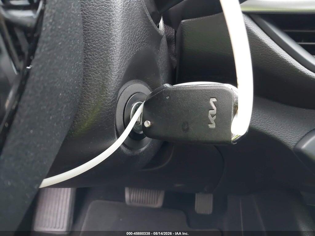 3KPF24AD4PE672996 2023 KIA FORTE photo no. 11