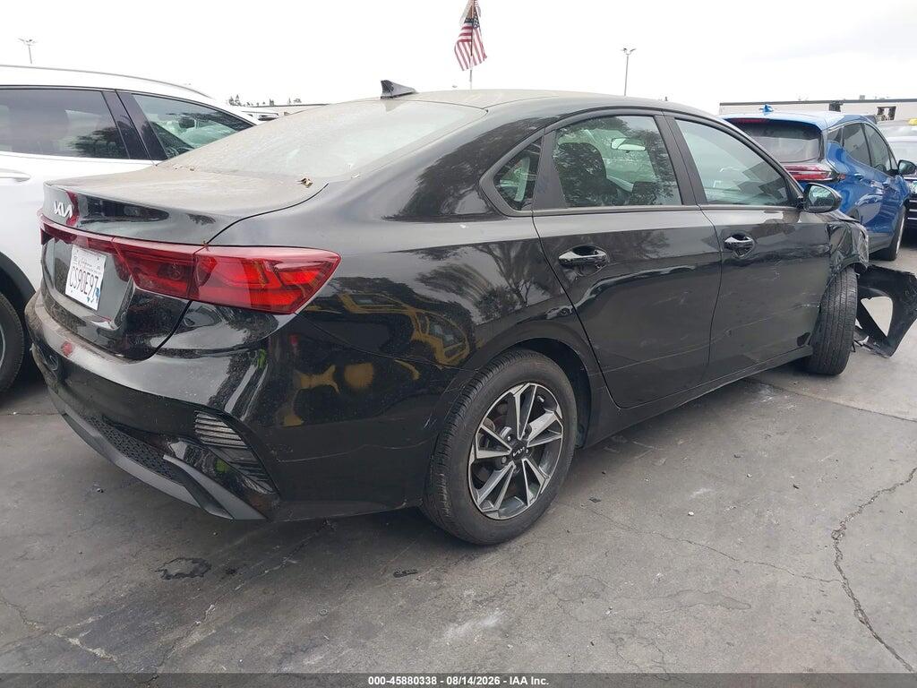 3KPF24AD4PE672996 2023 KIA FORTE photo no. 4